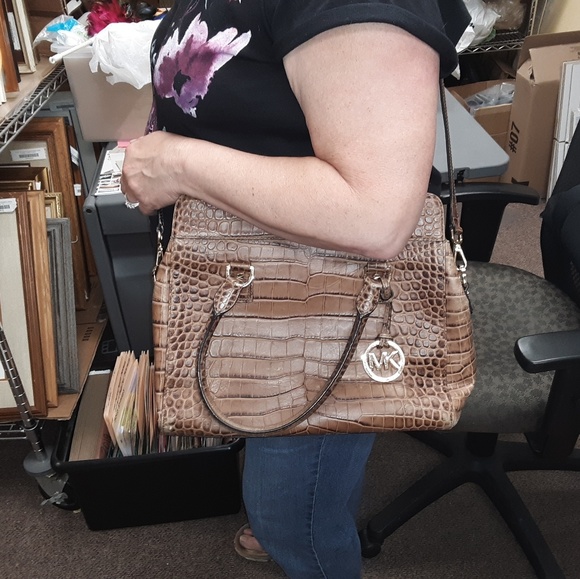Michael Kors Astrid Brown Croc Leather Lg. Satchel - Picture 5 of 8